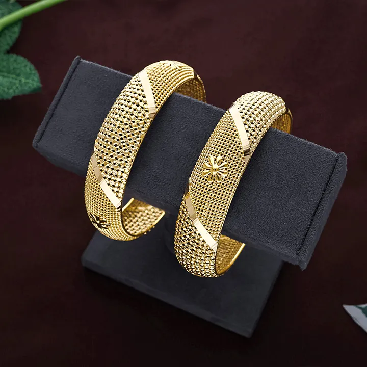 Diamond-Cut Mesh Gold Bangles-BNG22503 SU32JN - Image 2