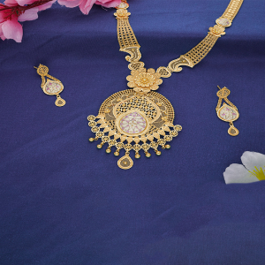 Regal Influenced Necklace