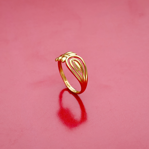 Elegant Gold Leaf Shanka Motif Ring - RNL15309S358