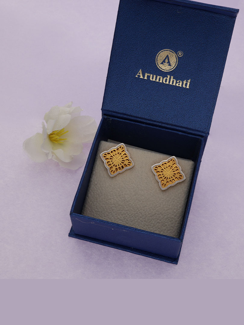 Classic Crests Gold Stud-1060007041610AA S101 - Image 2