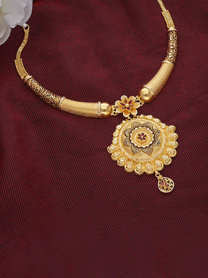 Elegant Floret Necklace - Image 2