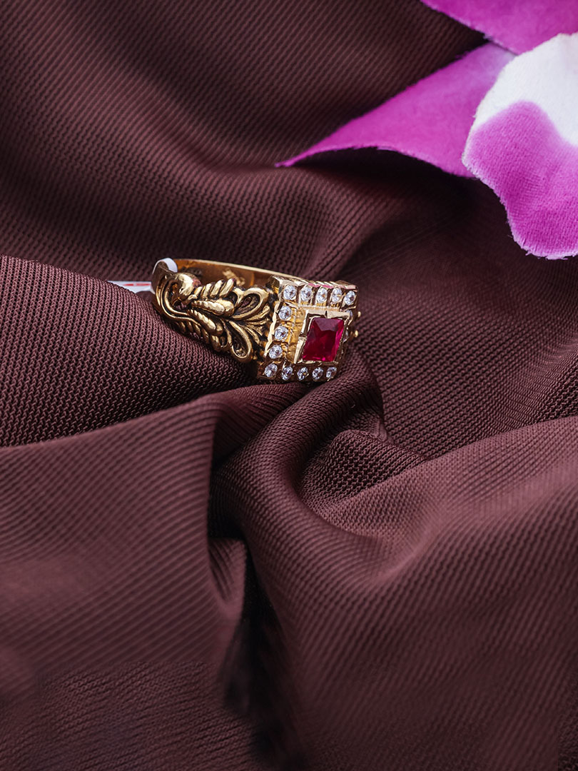 Royal Crimson Crest Men Ring-1060009027179AA S284 - Image 2