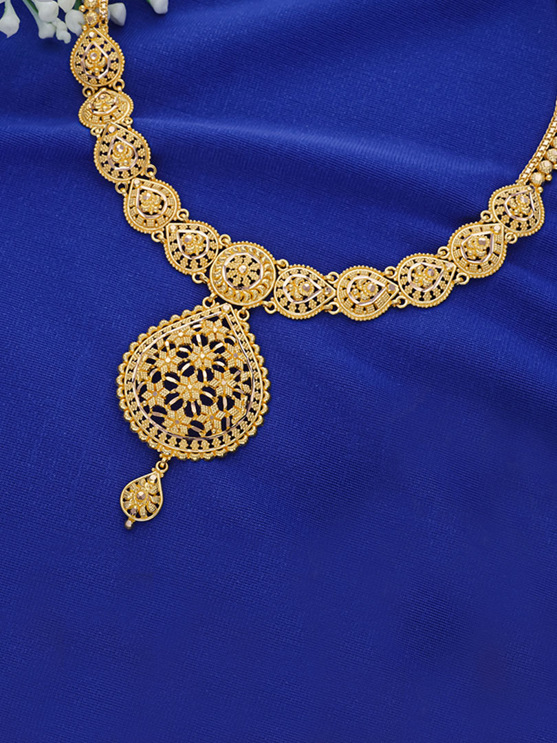Radiant Aura Gold Necklace - Image 2